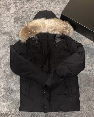 CANADA GOOSE JACKET "WYNDHAM" BLACK BADGE