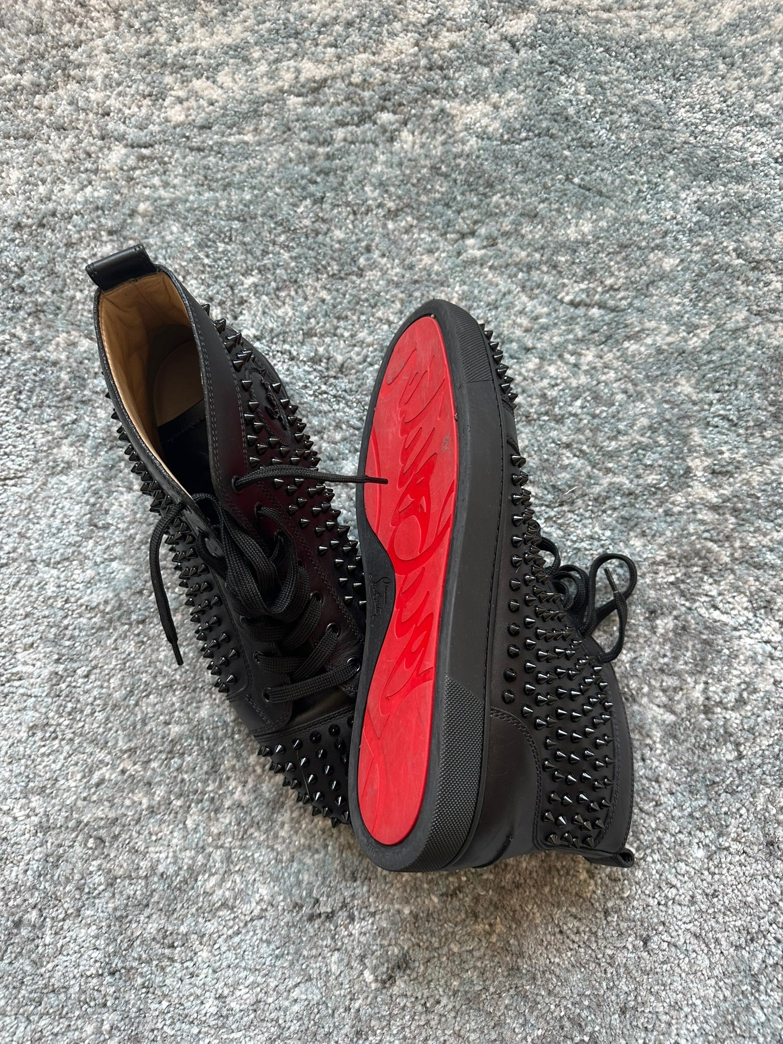 CHRISTIAN LOUBOUTIN / RED BOTTOMS BLACK HIGH TOPS