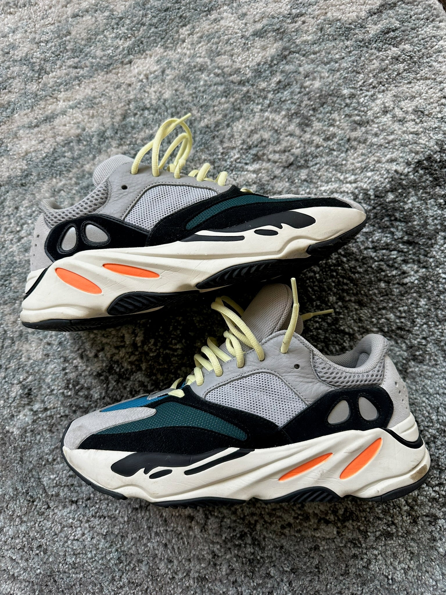 YEEZY 700 V1 WAVE RUNNER