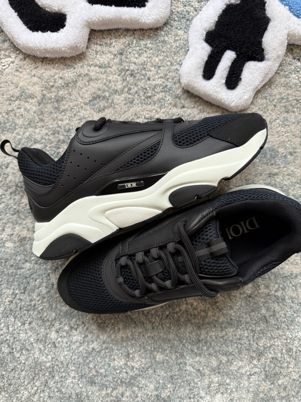 DIOR B22 BLACK AND WHITE