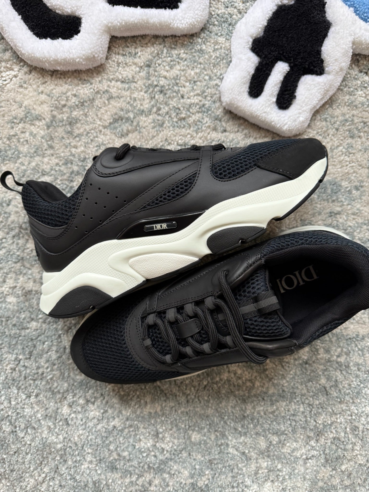 DIOR B22 BLACK AND WHITE