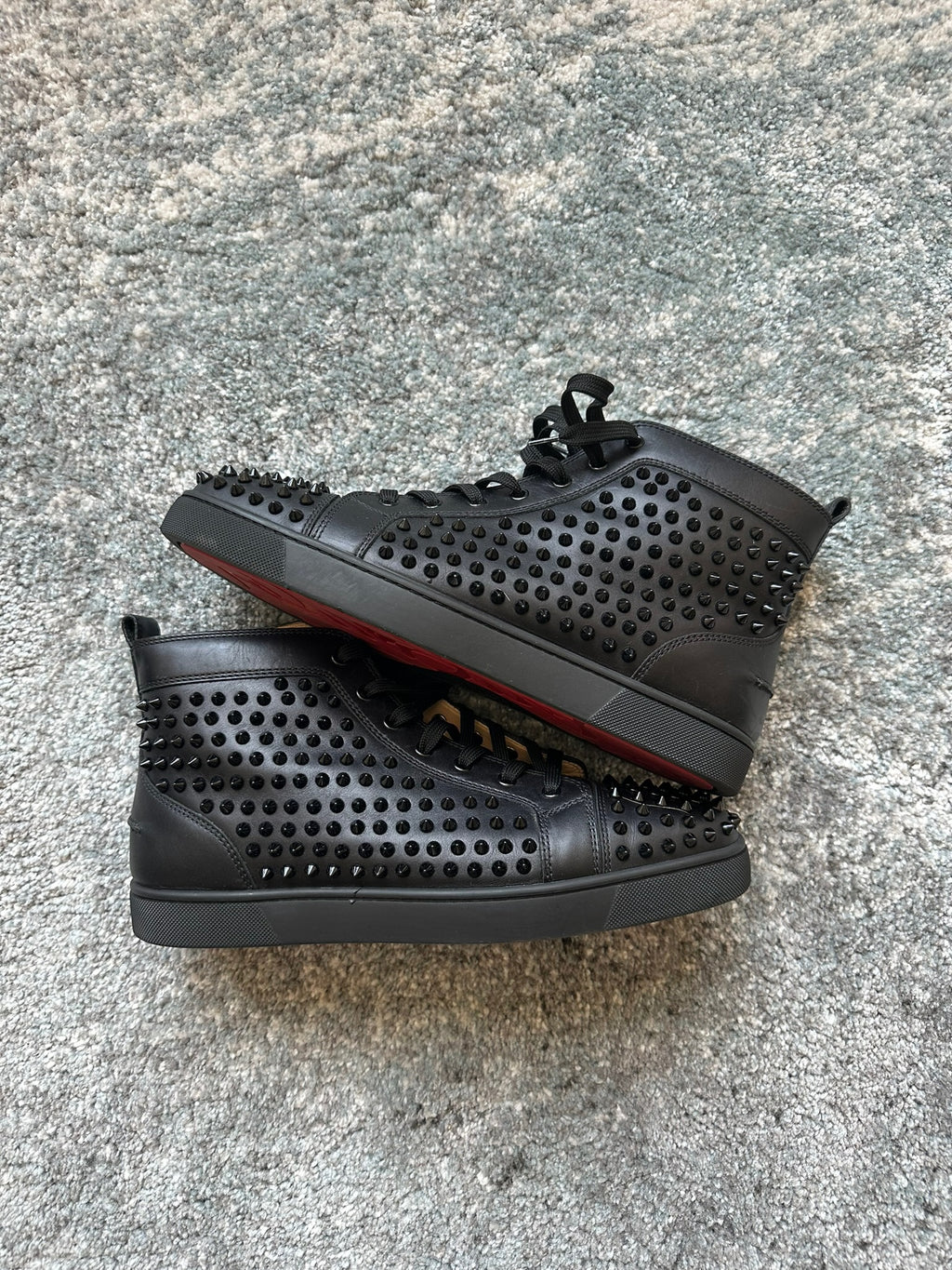 CHRISTIAN LOUBOUTIN / RED BOTTOMS BLACK HIGH TOPS