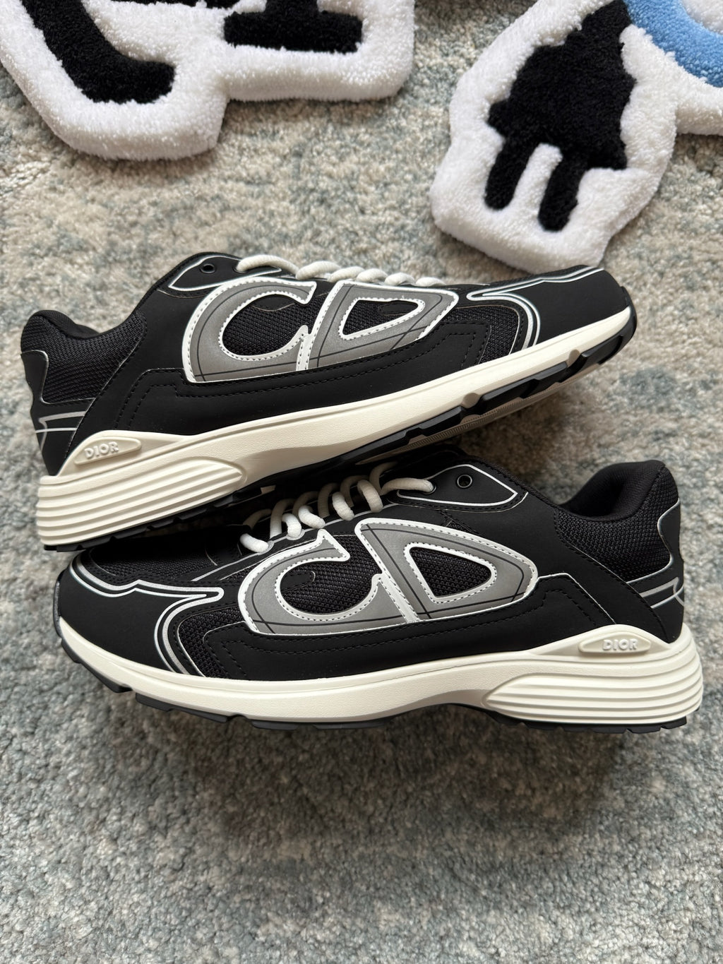 DIOR B30 "BLACK AND WHITE"